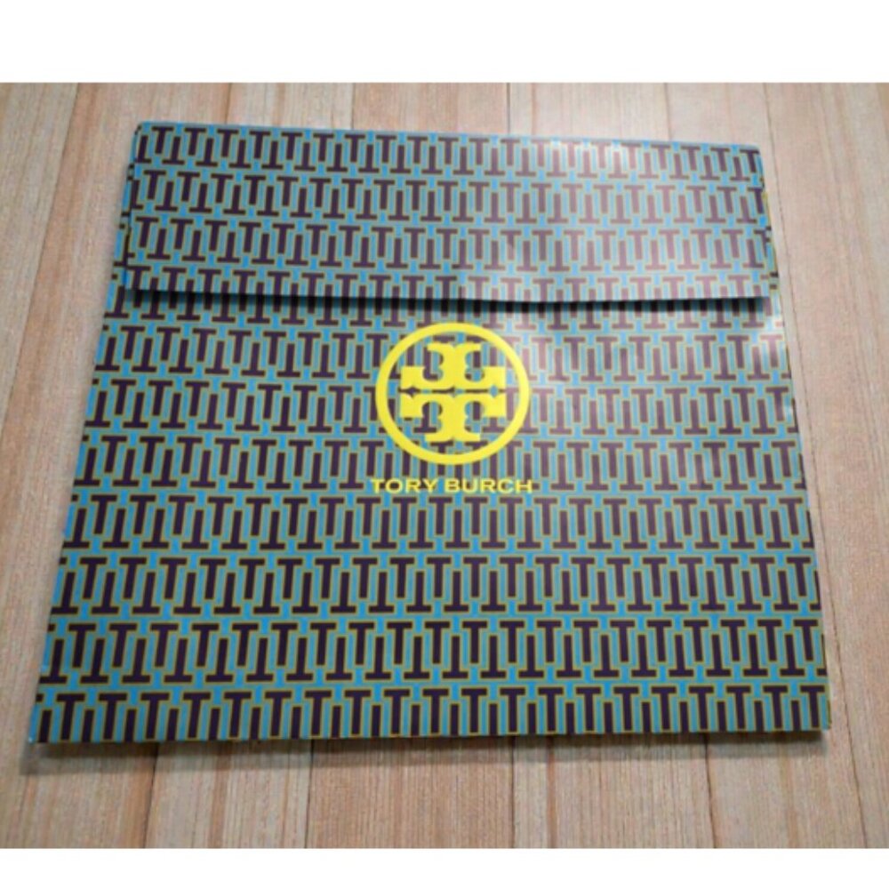 ✨ Tory Burch Logo Clothing Gift Envelope – NEW – Luxury Packaging ✨